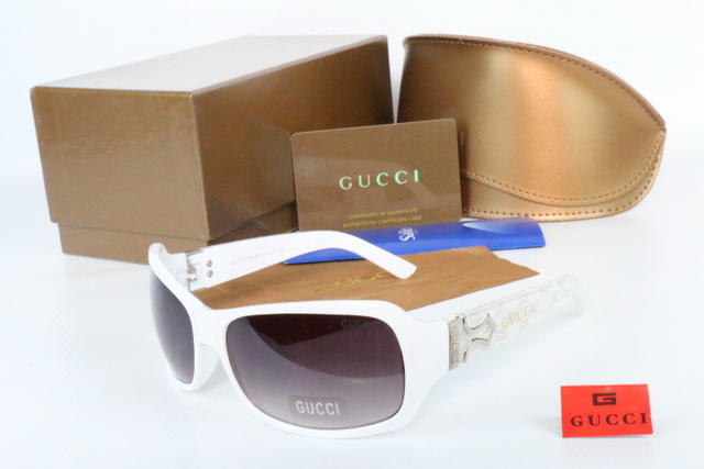 GUCCl Boutique Sunglasses 103